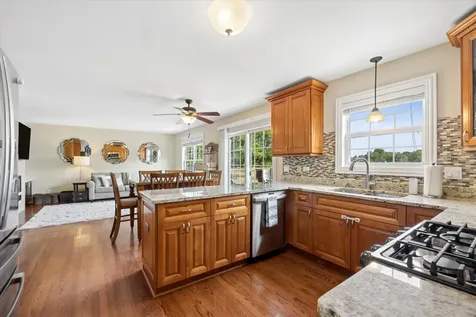 131 Wedgeport Circle Romeoville IL 60446