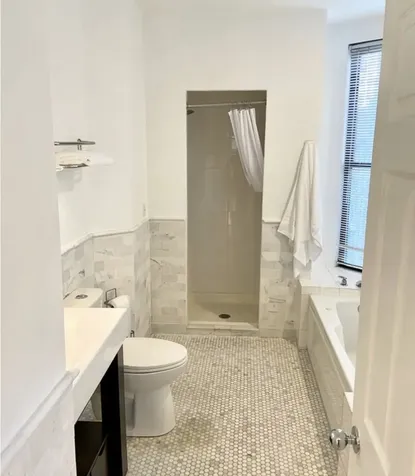 2544 North Burling Street Chicago IL 60614