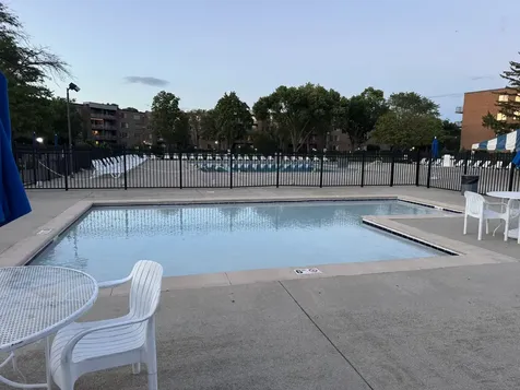 263 South Clubhouse Drive Palatine IL 60074