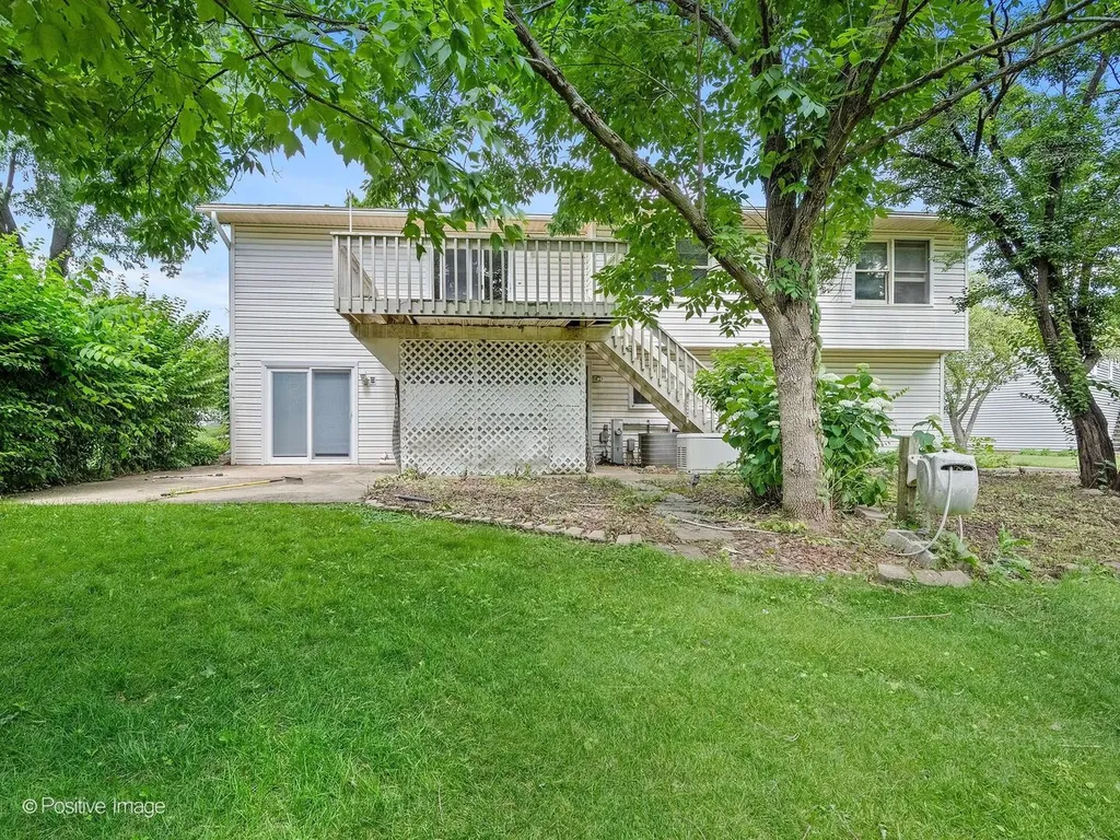 305 Sulgrave Court Bolingbrook IL 60440
