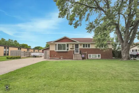 6439 West 112th Street Worth IL 60482