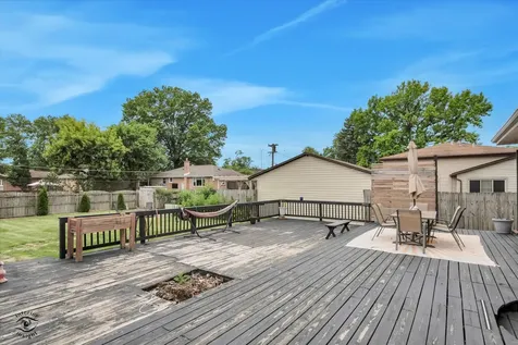6439 West 112th Street Worth IL 60482