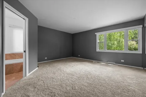 319 Hastings Avenue Highland Park IL 60035