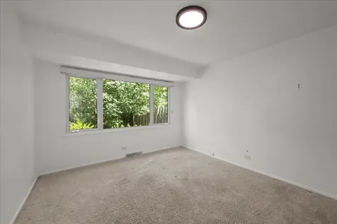 319 Hastings Avenue Highland Park IL 60035