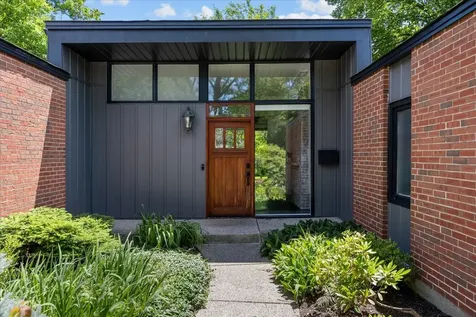 319 Hastings Avenue Highland Park IL 60035