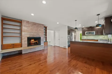 319 Hastings Avenue Highland Park IL 60035