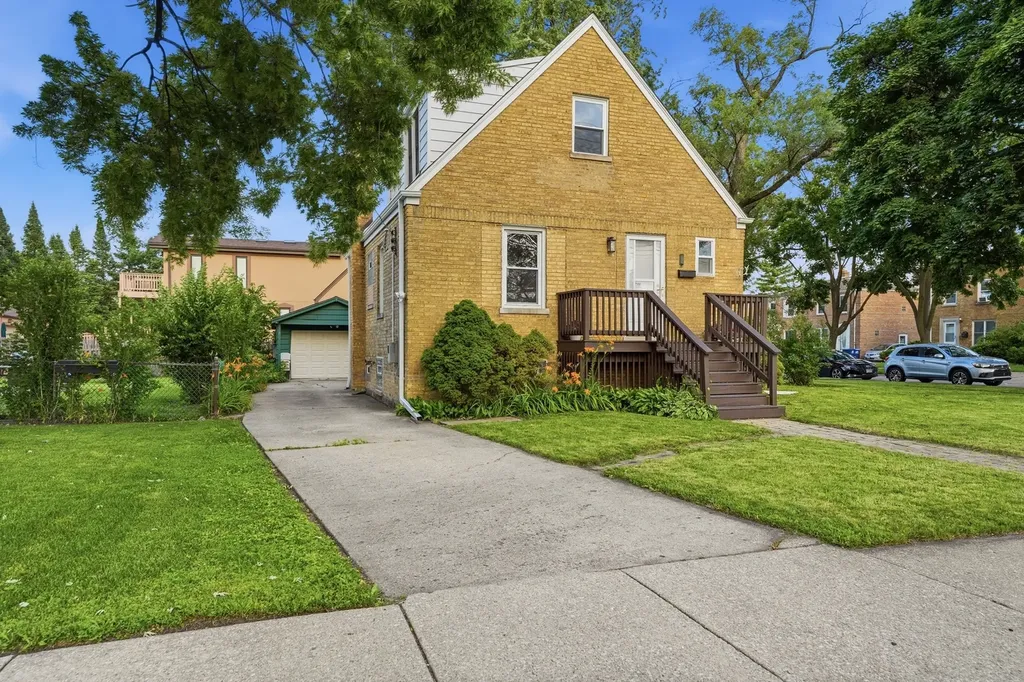 1610 Stockton Avenue Des Plaines IL 60018