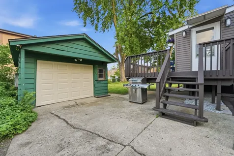 1610 Stockton Avenue Des Plaines IL 60018