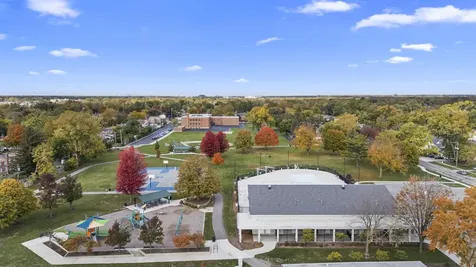 1610 Stockton Avenue Des Plaines IL 60018