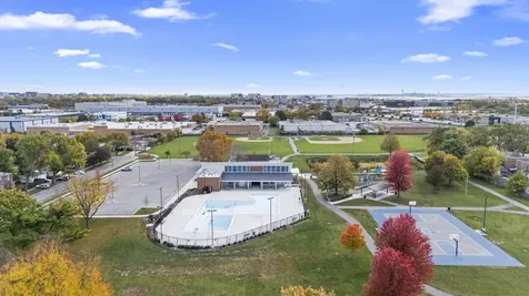 1610 Stockton Avenue Des Plaines IL 60018