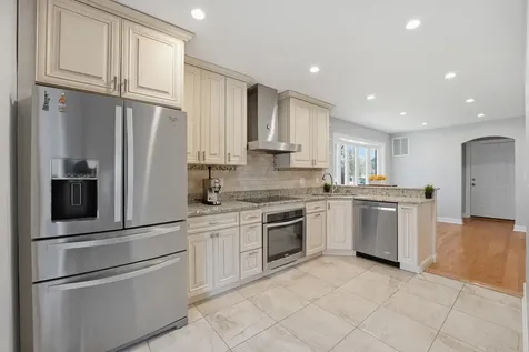 1610 Stockton Avenue Des Plaines IL 60018