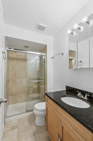 6400 North Sacramento Avenue Chicago IL 60645