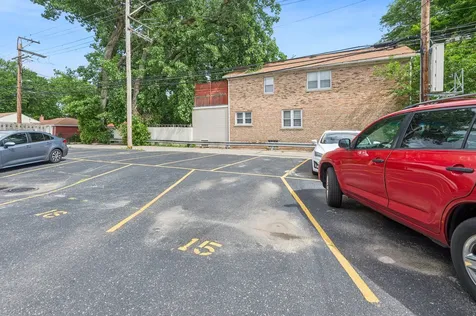 6400 North Sacramento Avenue Chicago IL 60645