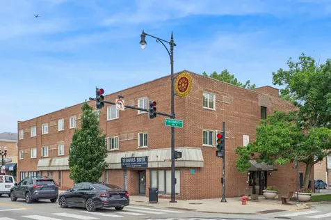 6400 North Sacramento Avenue Chicago IL 60645