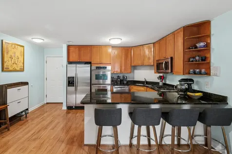 6400 North Sacramento Avenue Chicago IL 60645