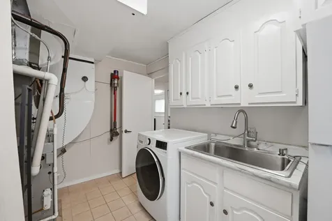 5 South Waterman Avenue Arlington Heights IL 60004
