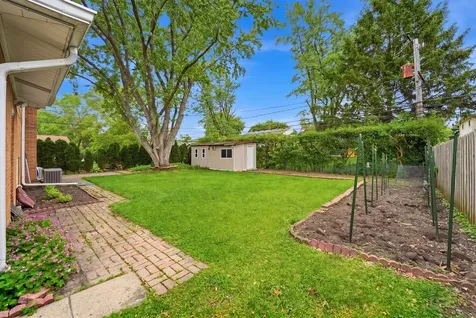 5 South Waterman Avenue Arlington Heights IL 60004