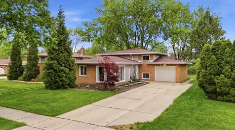 5 South Waterman Avenue Arlington Heights IL 60004