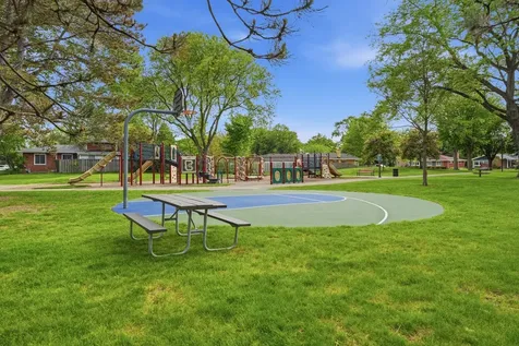 5 South Waterman Avenue Arlington Heights IL 60004