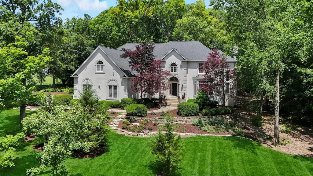 36W244 Fieldcrest Drive St. Charles IL 60175
