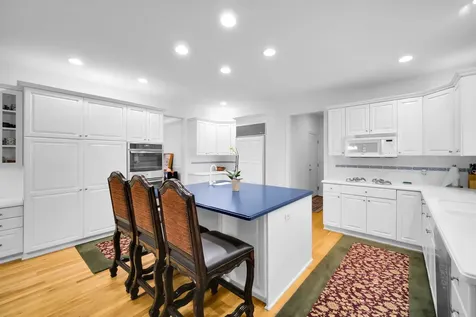 36W244 Fieldcrest Drive St. Charles IL 60175