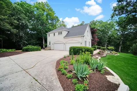 36W244 Fieldcrest Drive St. Charles IL 60175