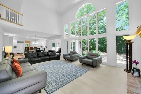 36W244 Fieldcrest Drive St. Charles IL 60175
