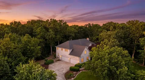 36W244 Fieldcrest Drive St. Charles IL 60175