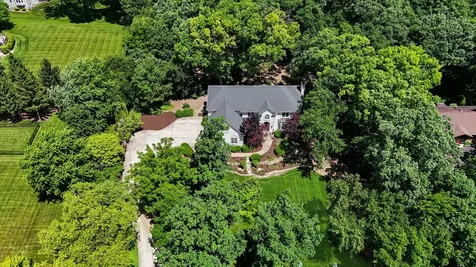 36W244 Fieldcrest Drive St. Charles IL 60175