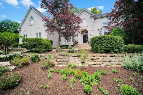 36W244 Fieldcrest Drive St. Charles IL 60175
