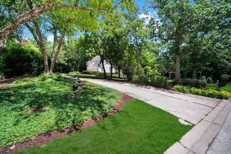 36W244 Fieldcrest Drive St. Charles IL 60175