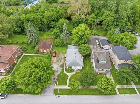 2017 Grove Street Blue Island IL 60406