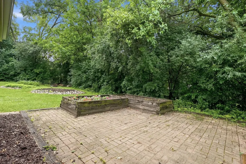 7 Park Road Court Lombard IL 60148