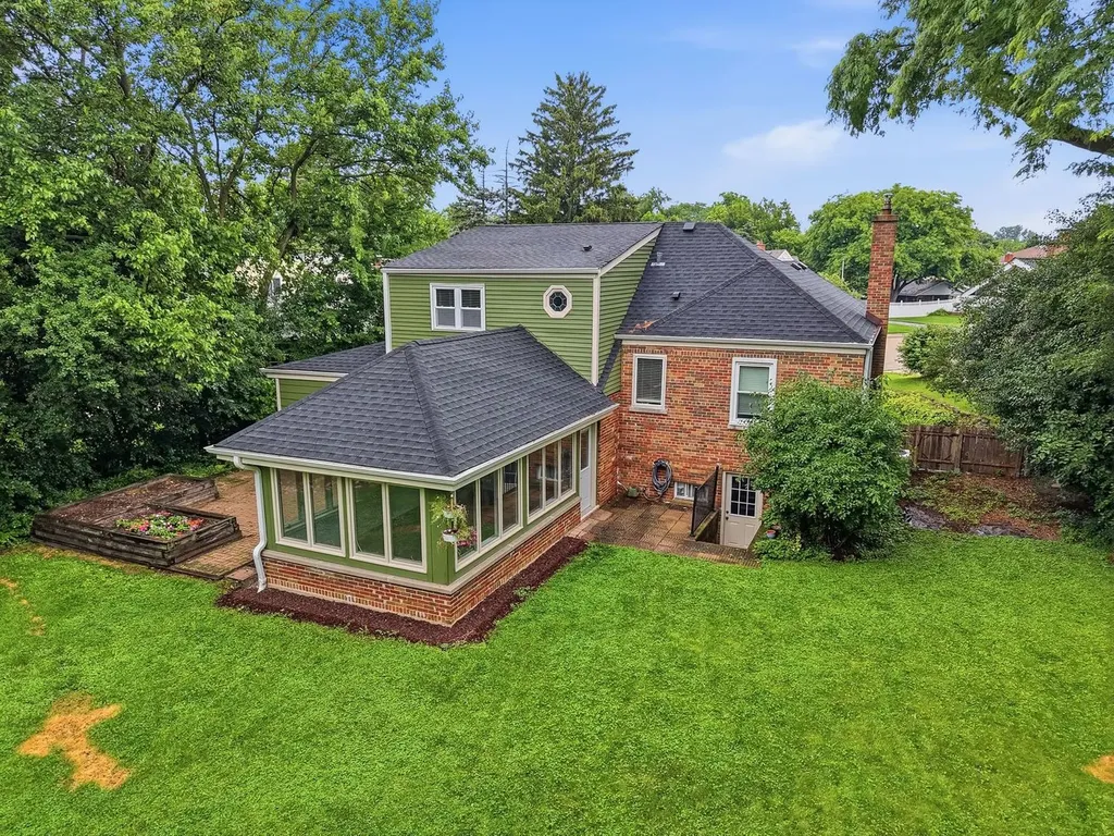 7 Park Road Court Lombard IL 60148