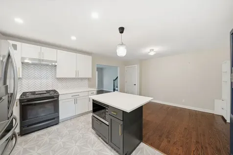 7 Park Road Court Lombard IL 60148