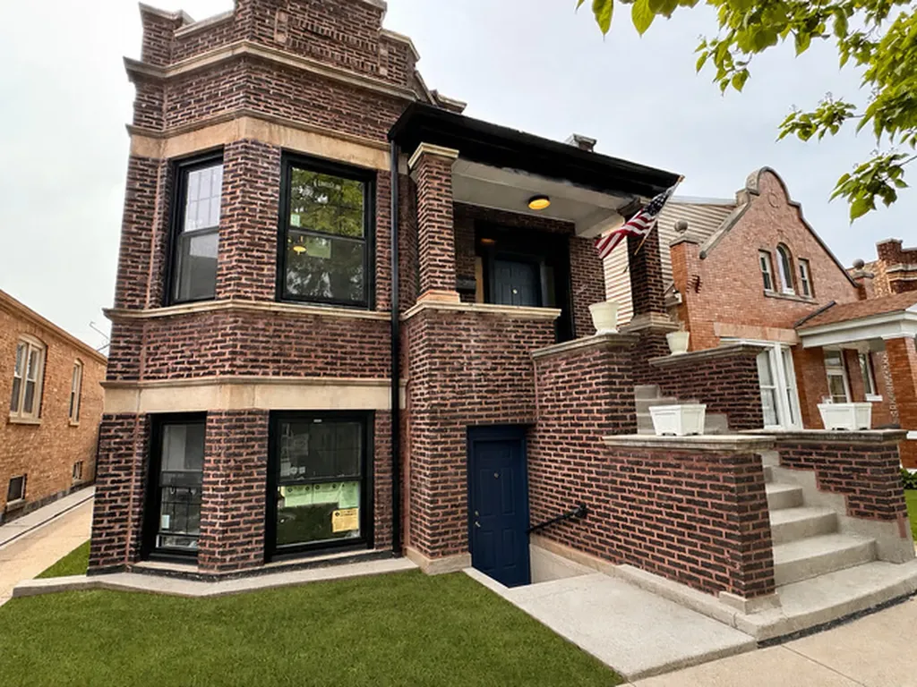 2430 South 57th Avenue Cicero IL 60804