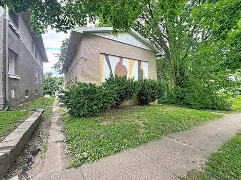 1038 20TH Street Rock Island IL 61201