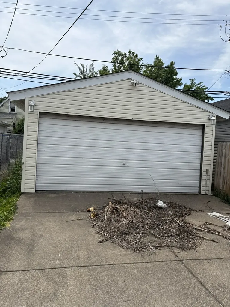 10352 South Torrence Avenue Chicago IL 60617