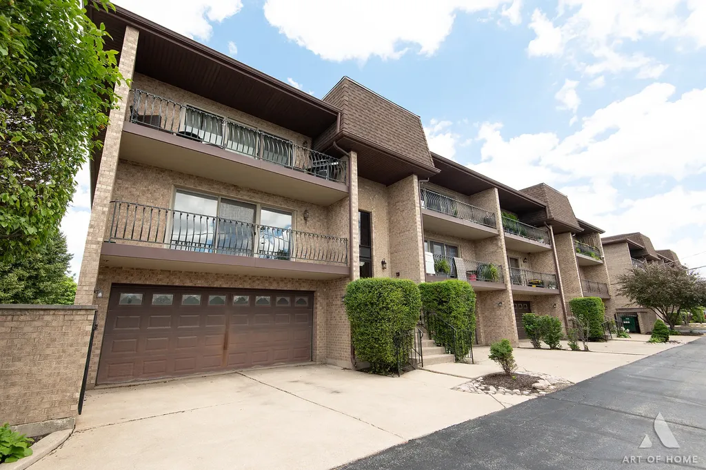 9839 Natoma Avenue Chicago Ridge IL 60415
