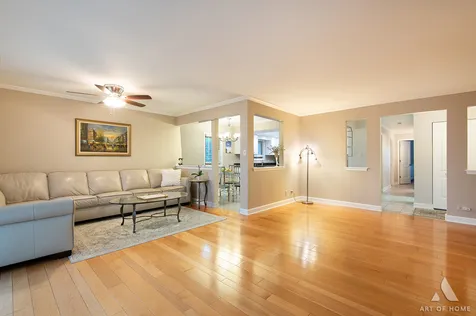 9839 Natoma Avenue Chicago Ridge IL 60415