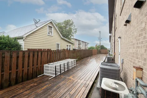 9839 Natoma Avenue Chicago Ridge IL 60415