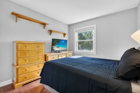 802 Prairie Avenue Bartlett IL 60103