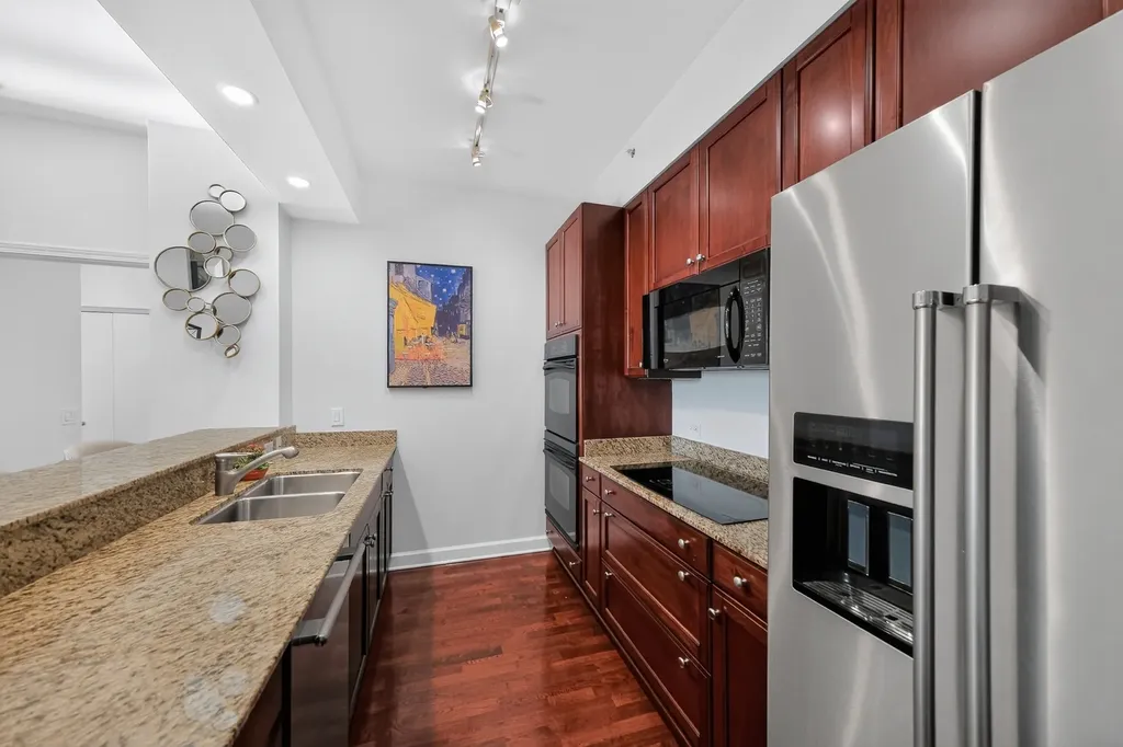 1235 South Prairie Avenue Chicago IL 60605