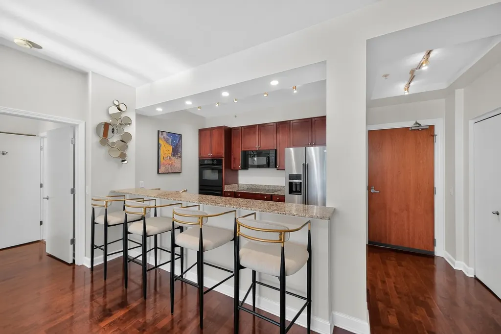 1235 South Prairie Avenue Chicago IL 60605