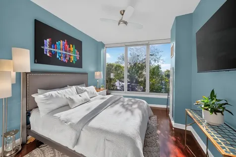 1235 South Prairie Avenue Chicago IL 60605