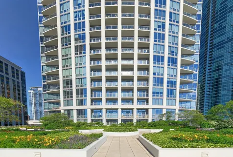 1235 South Prairie Avenue Chicago IL 60605