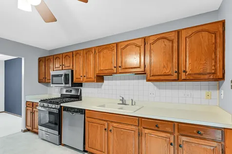 9350 Windsor Parkway Tinley Park IL 60487