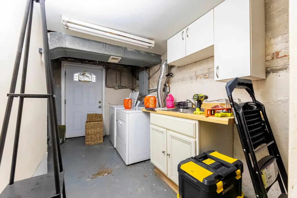 3544 West 63rd Place Chicago IL 60629