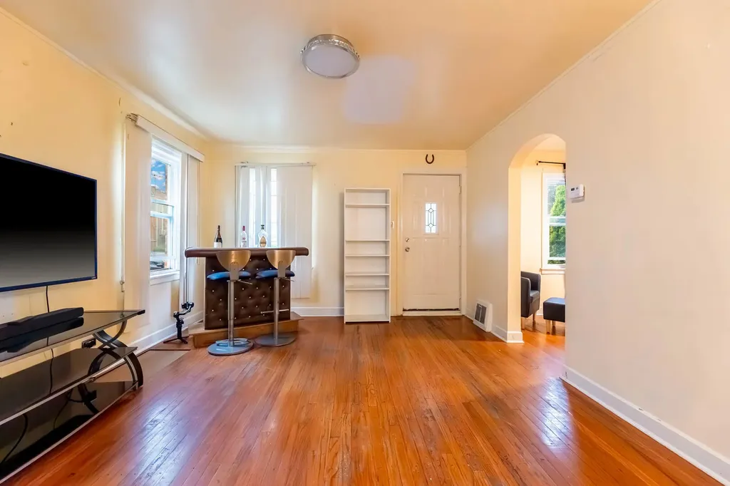 3544 West 63rd Place Chicago IL 60629