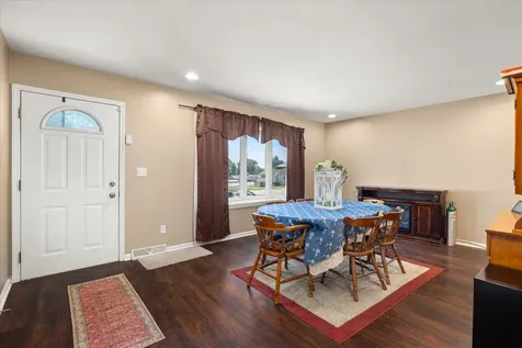 205 West Dakota Street Spring Valley IL 61362